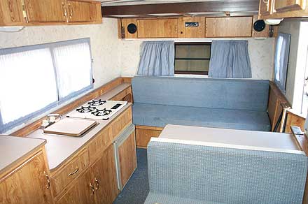 Pre-owned Hilo travel trailer